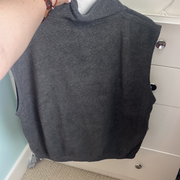 KKG Vest - Picture 3 of 3